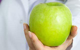Qui détermine la prise en charge des soins de santé